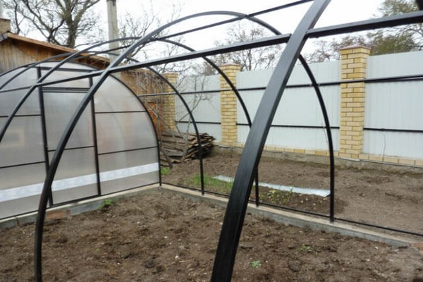 greenhouse + pipe